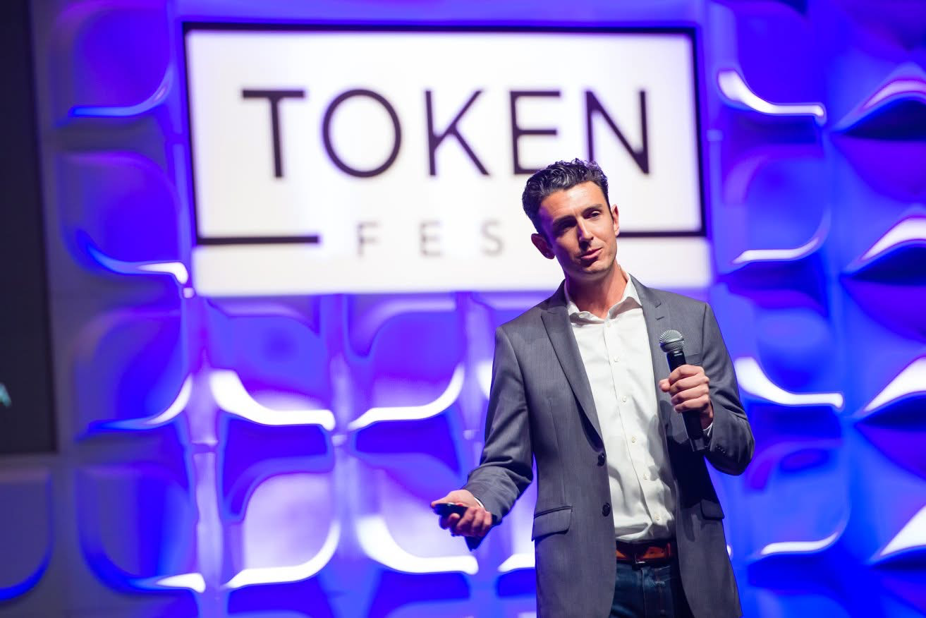 Solo talk under the Token Fest mark.