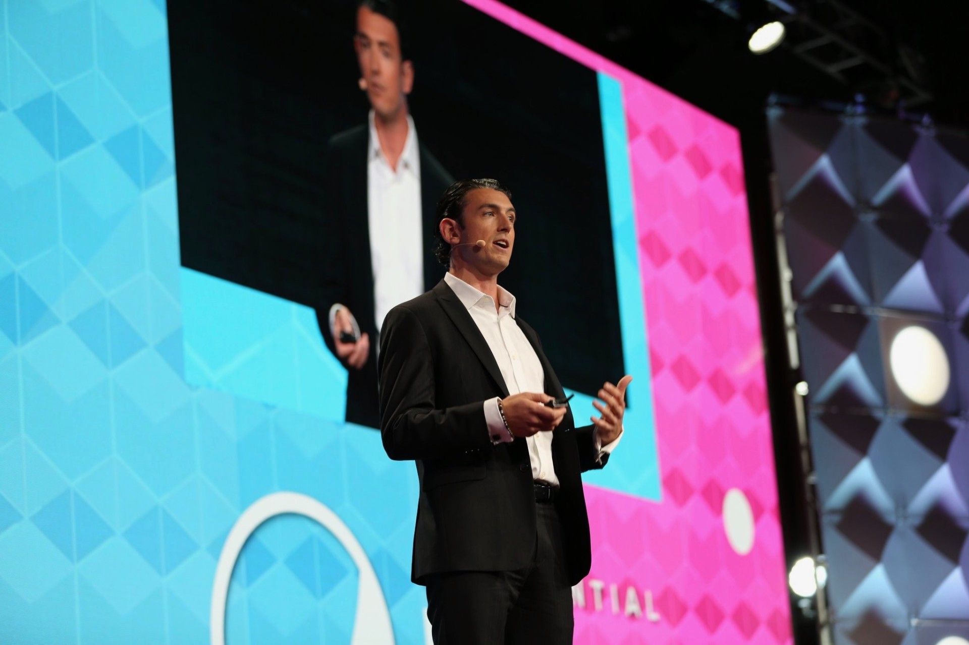 Brinkley Warren speaking on stage — photo 4